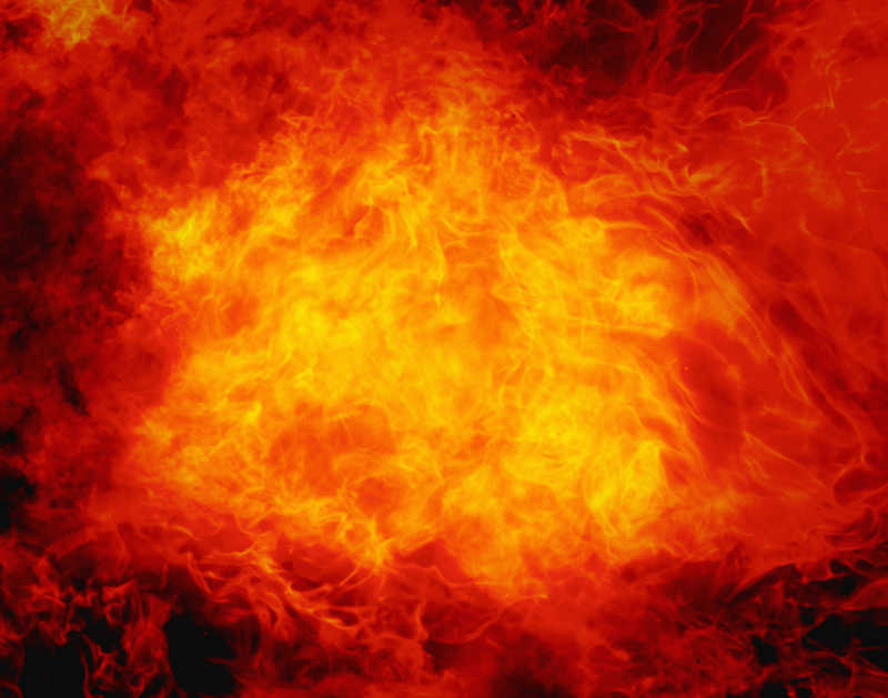 烈焰磅礴：火焰燃烧的庞大气势